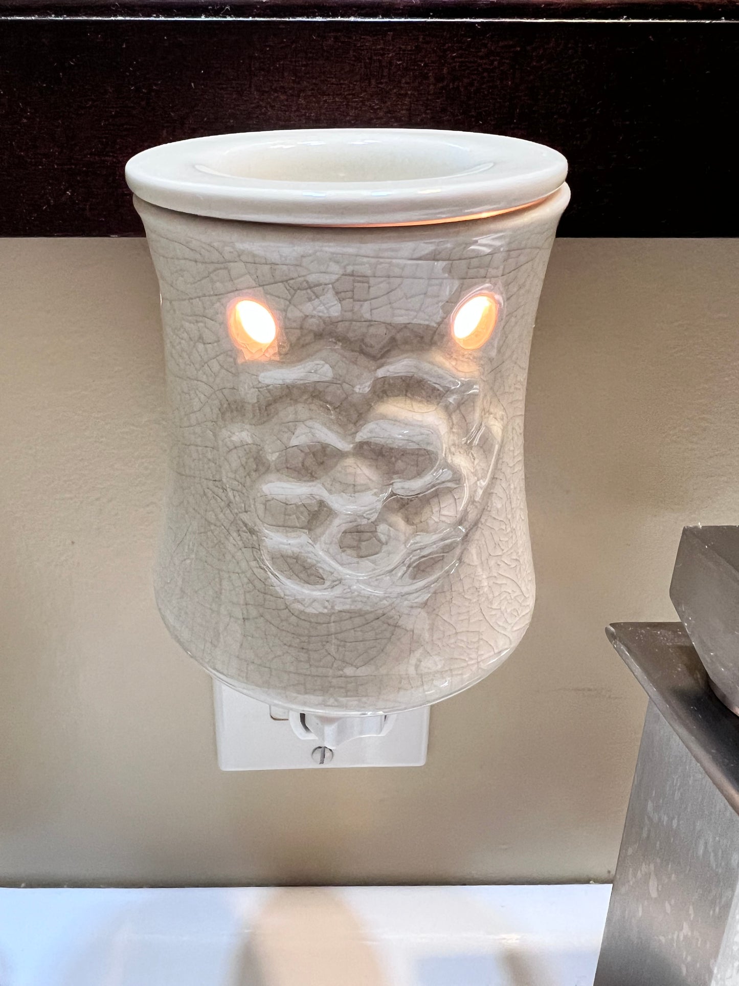 Plug-In Wax Melter -Ceramic Ivory