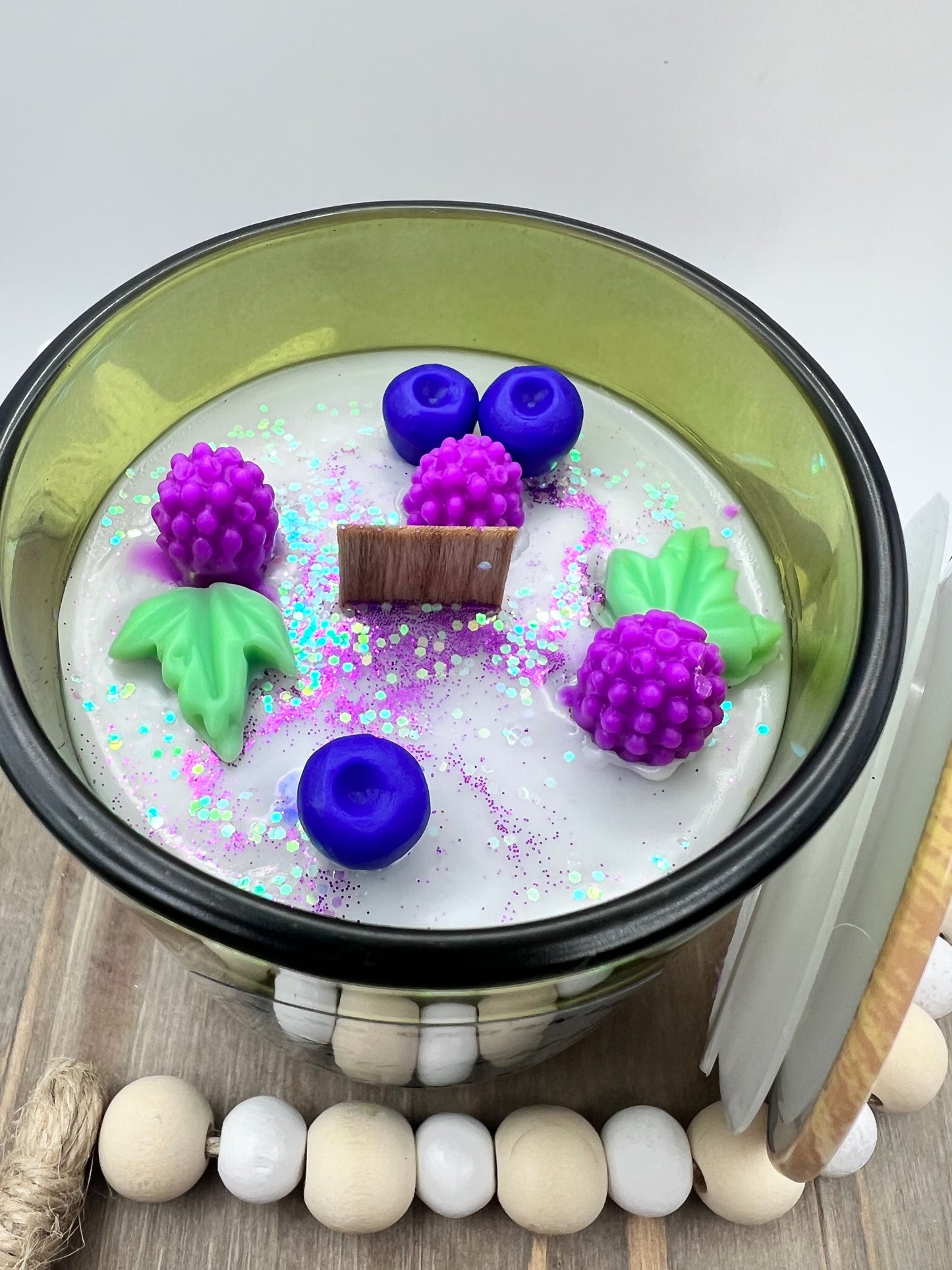 Pearberry - Organic Apricot, Coconut & Soy Wax Candle