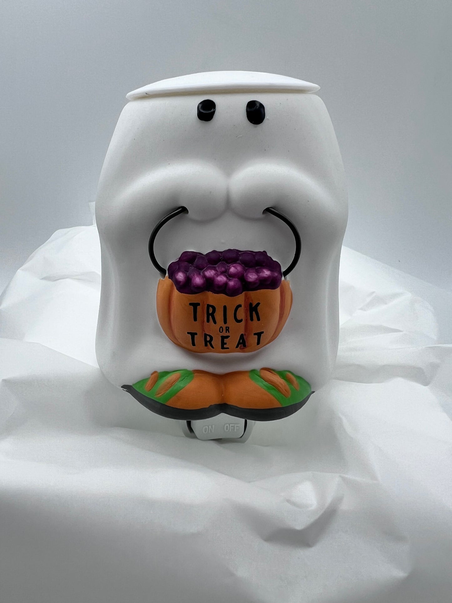 Plug-In Wax Melter -Ceramic Ghost