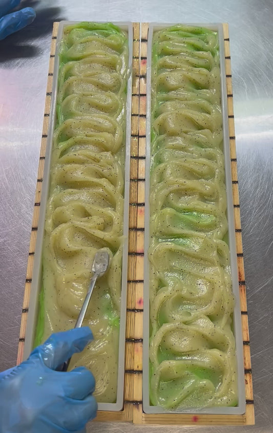 The Granny Apple & Poppyseed Bar (Shipping after 4/4/26)